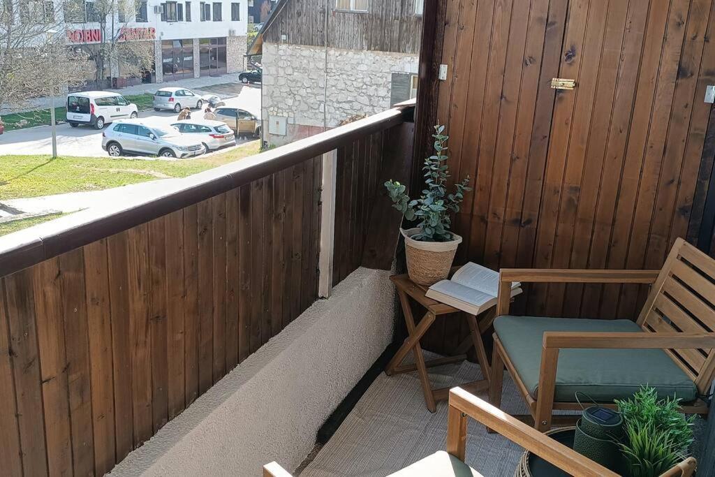 Plitvice Green Apartment พลิตวิชกา เยเซรา ภายนอก รูปภาพ